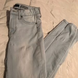 High waisted ankle light jeans